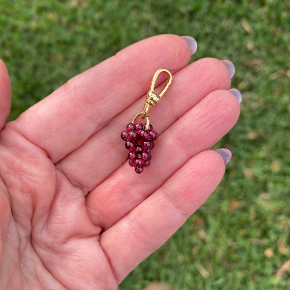 Glass Grape Cluster Charm Pendant Vintage Style Purple Gold Tone Clip